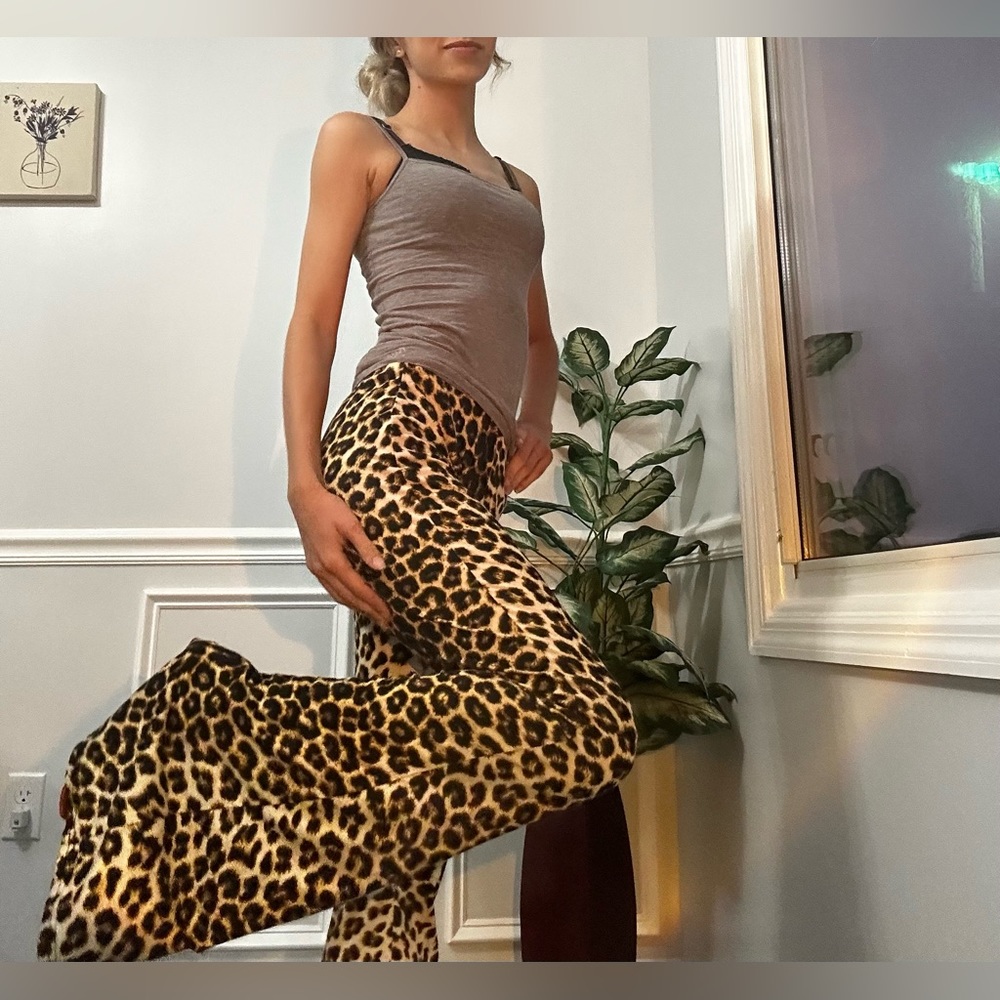 BOOTY POPPIN FLARE PANTS